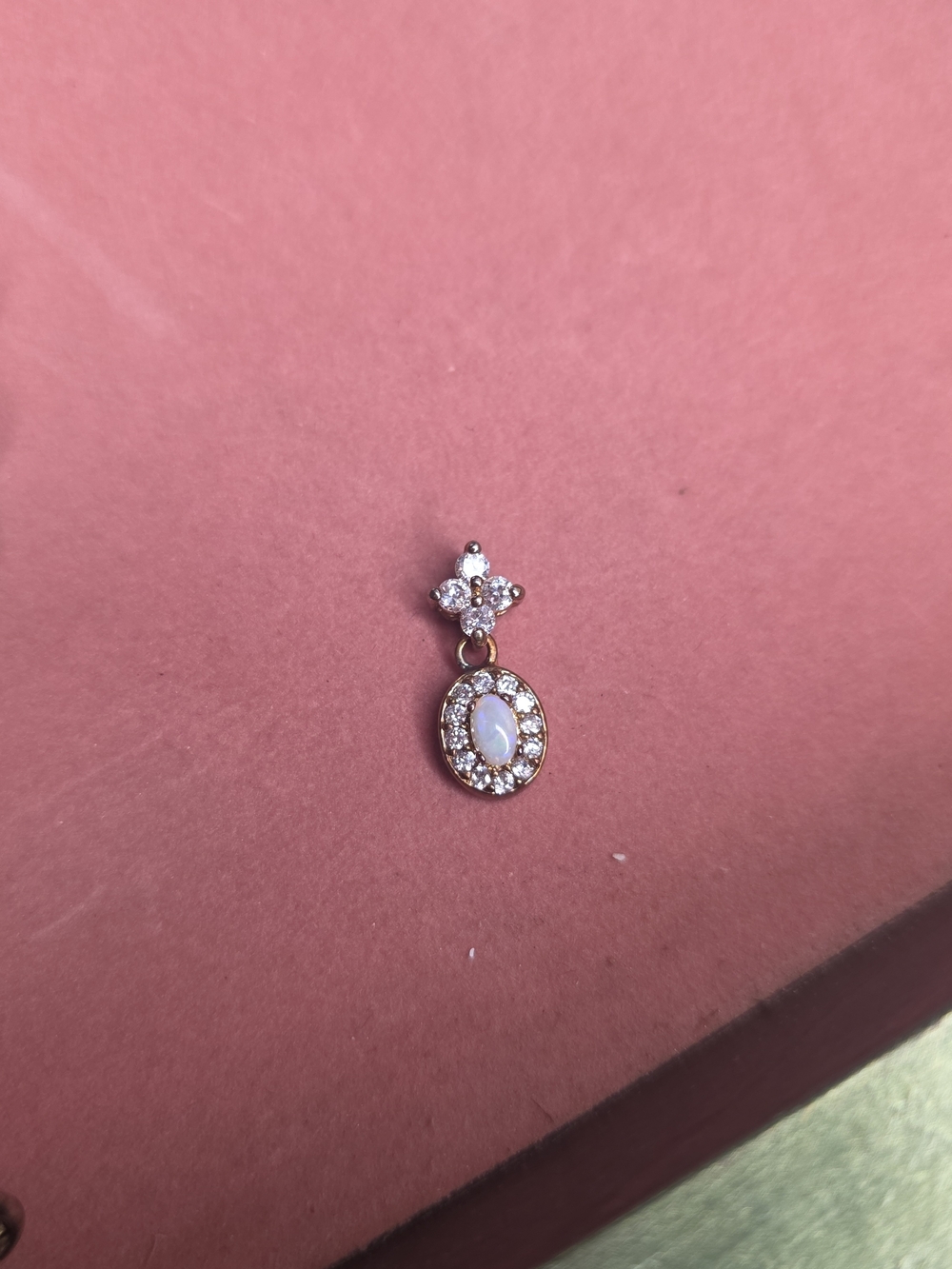 vintage opal crystal high-end elegant pendant untested